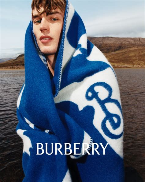 burberry wintermutze|burberry winter collection.